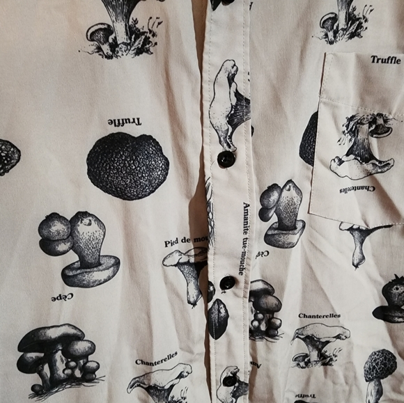 Men's Mushroom Shirt XL - Picture 3 of 4